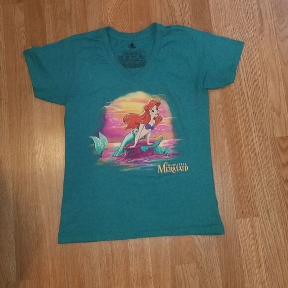 Disney Little Mermaid T-Shirt Large - Picture 1 of 3
